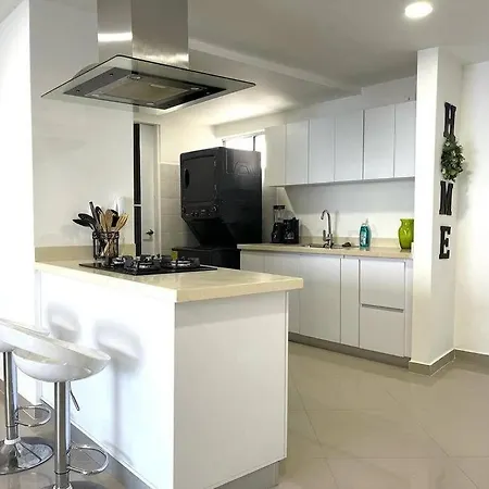 Apartamento Beachfront Bliss, Your Ocean Escape Cartagena