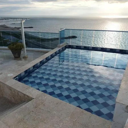 Apartamento Beachfront Bliss, Your Ocean Escape Cartagena